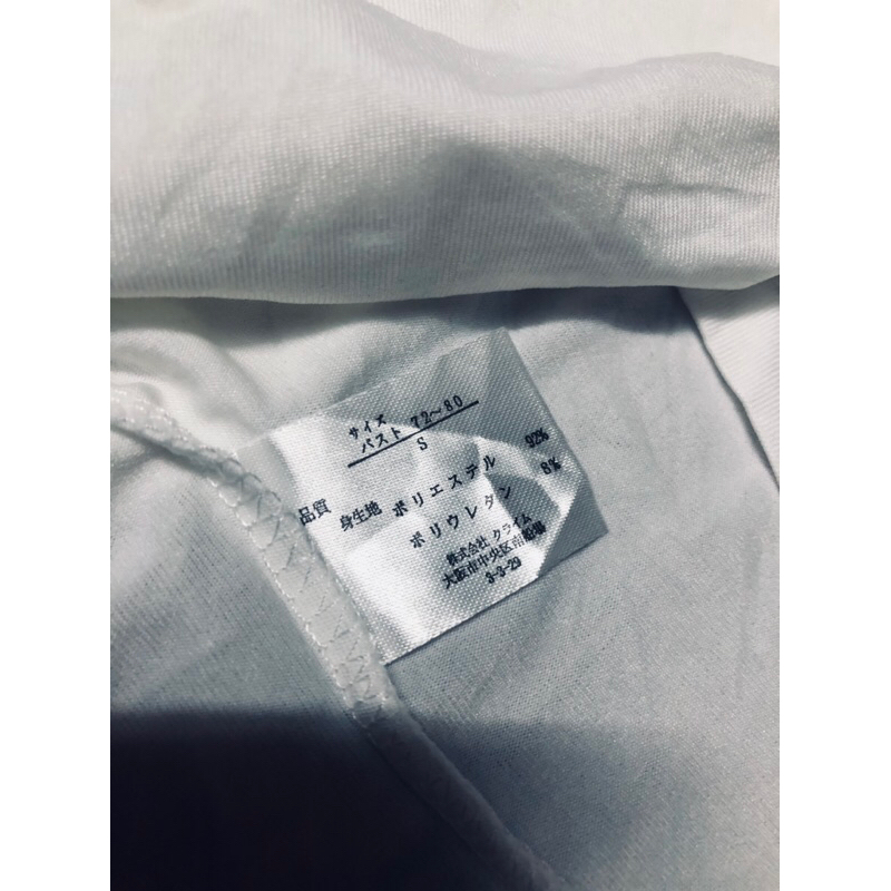 B144.Áo thun liền bra hiệu Nhật szS- 2hand