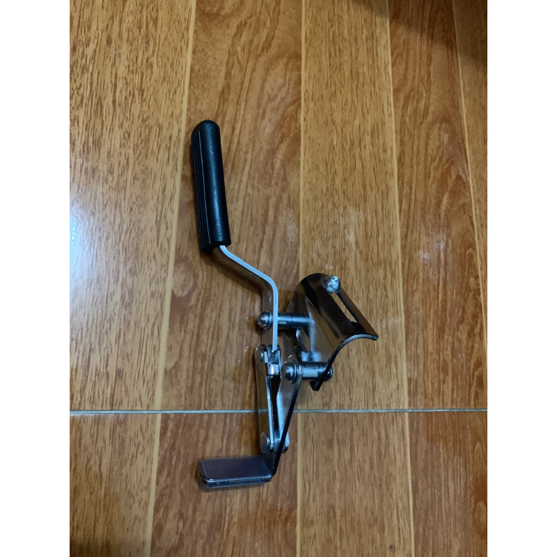 Tay phanh xe lăn chuyên dụng