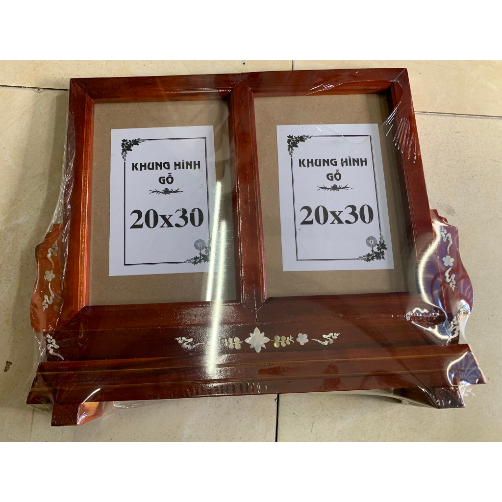 Khung hình thờ đôi