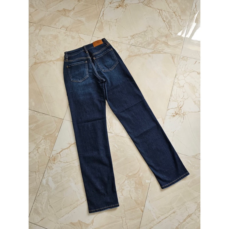 Quần jean Zara