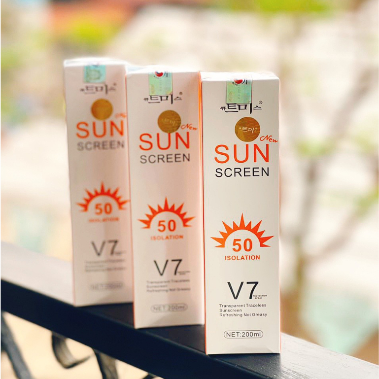 Xịt chống nắng Sun Screen V7 nâng tone trắng da chống nước không bết dính kem chống nắng mặt body SPF50+