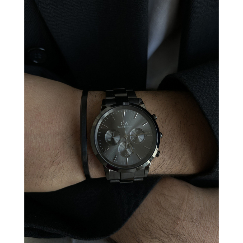 Đồng hồ Nam Daniel Wellington Dây Kim Loại - Iconic Chronograph 42MM DW00100642