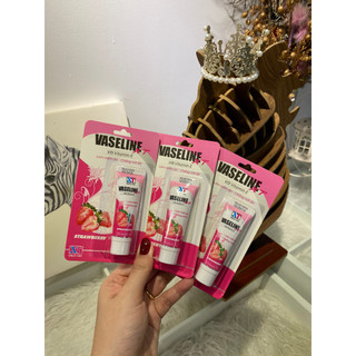Dưỡng môi Vaseline XT hương dâu