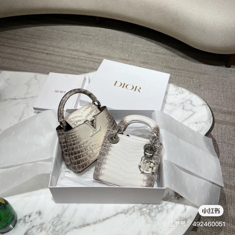 Túi xách LV Capucines size 21cm fullbox vip nam châm