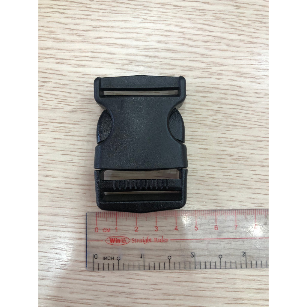 Khóa nhựa để gắn  dây đai dùng cho  hành lý, balo loại 4.3cm