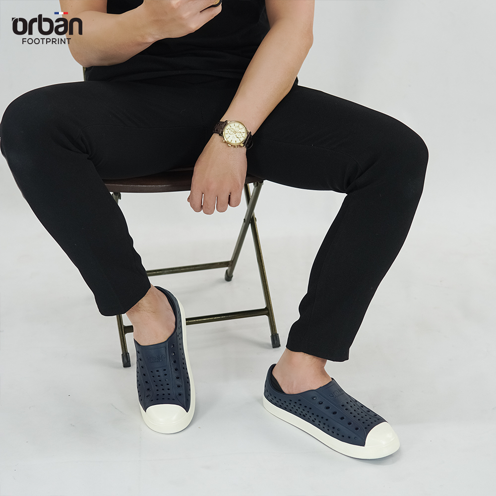 Giày đi mưa trẻ em  - Chất liệu nhựa EVA siêu nhẹ, mềm và không thấm nước -sz 30-44