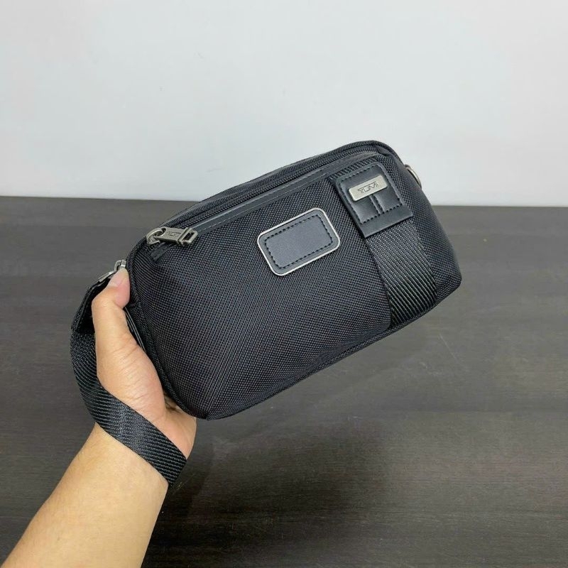 Mẫu túi tumi nam đơn giản, đẳng cấp