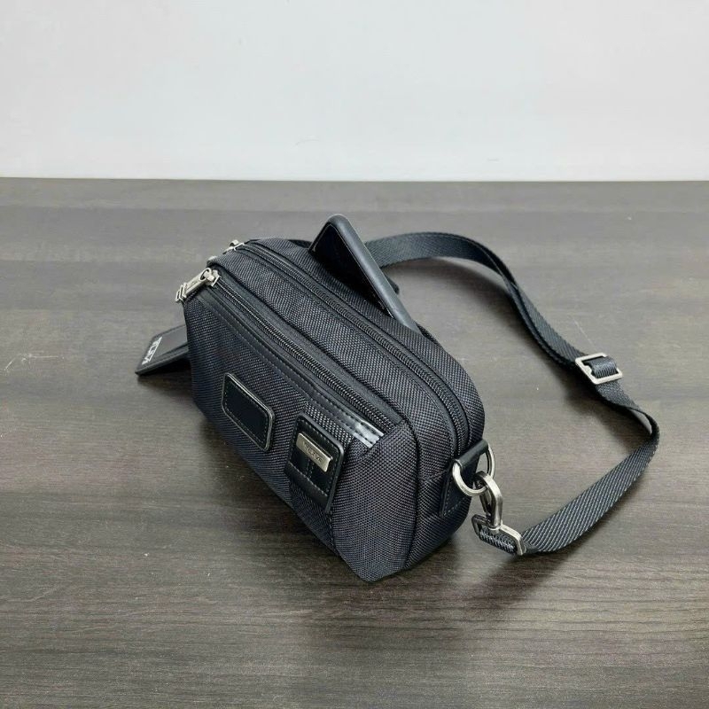 Mẫu túi tumi nam đơn giản, đẳng cấp