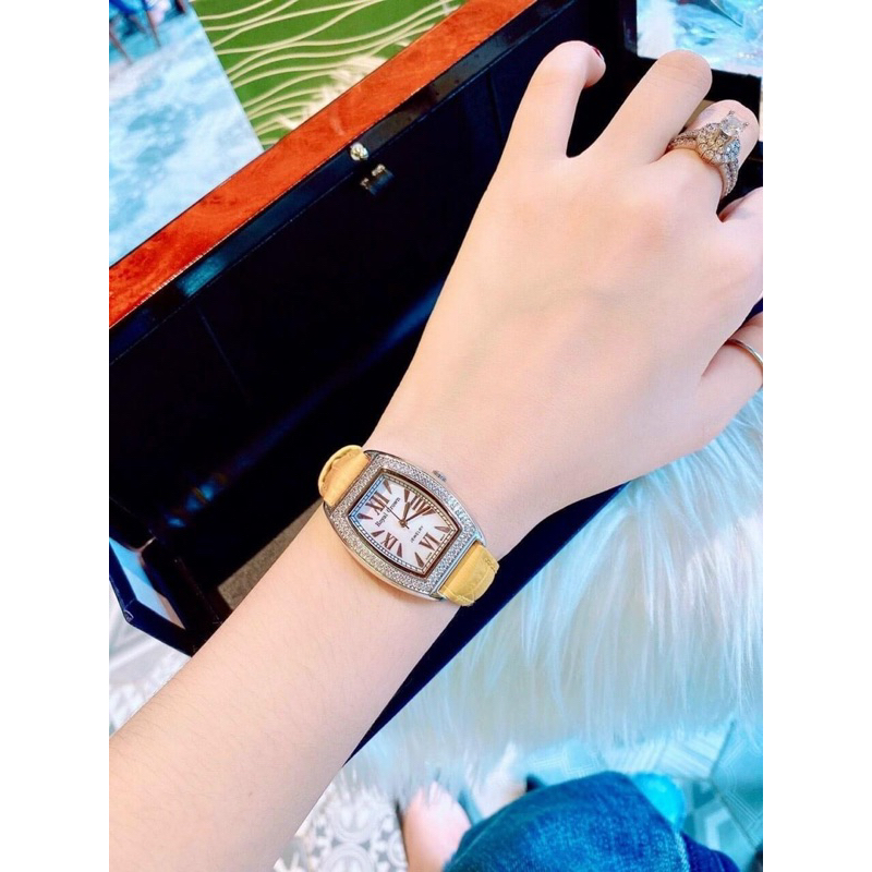 Đồng hồ nữ Royal Crown 3635 dây da Vuông