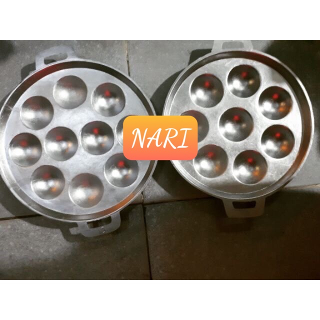 Khuôn bánh khọt gang loại lớn 12 lỗ , 19 lỗ làm bánh khọt - khuôn làm bánh khọt kèm nắp chất liệu ga