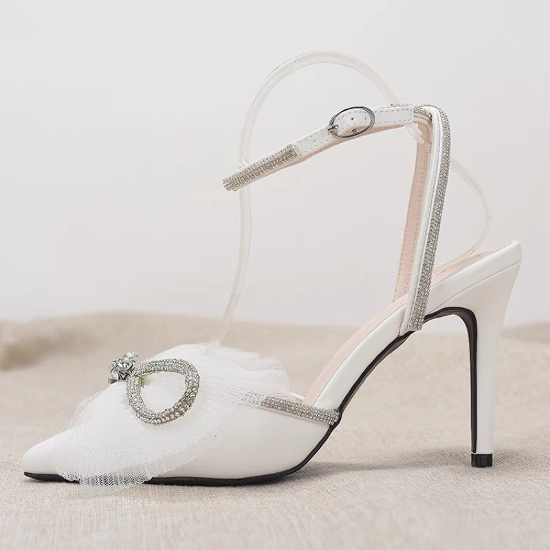 ORDER 🎀 Giày mũi nhọn nơ dây đá trắng