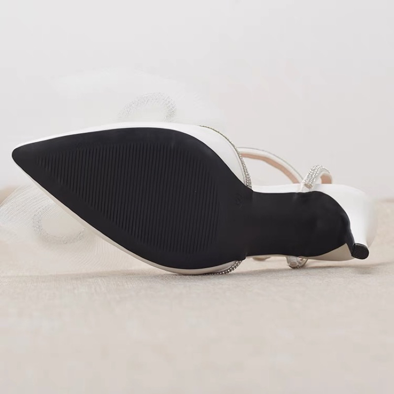 ORDER 🎀 Giày mũi nhọn nơ dây đá trắng