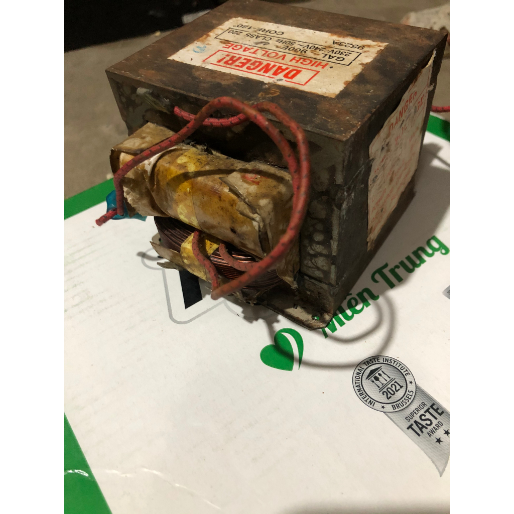 Biến áp lò vi sóng 700E, 800E, 900E