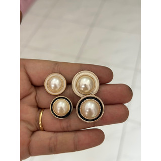 Sét 5 - 10 nút ngọc nhựa xi viền đen & trắng
