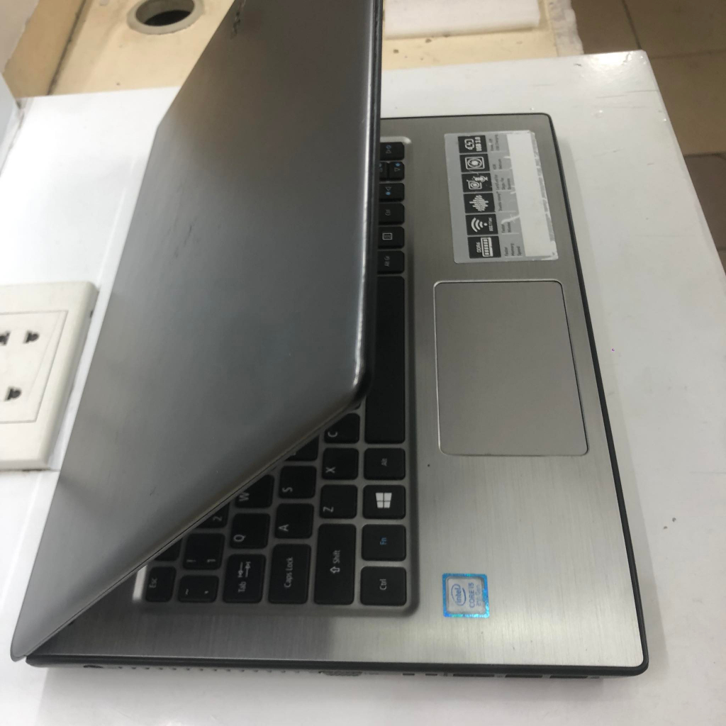 Máy Laptop Acer Aspire E5-476 Core I5 8250U, 4gb ram, 128gb ssd, Vga Intel UHD Graphics 620, 14 inch Full HD. Đẹp Rẻ