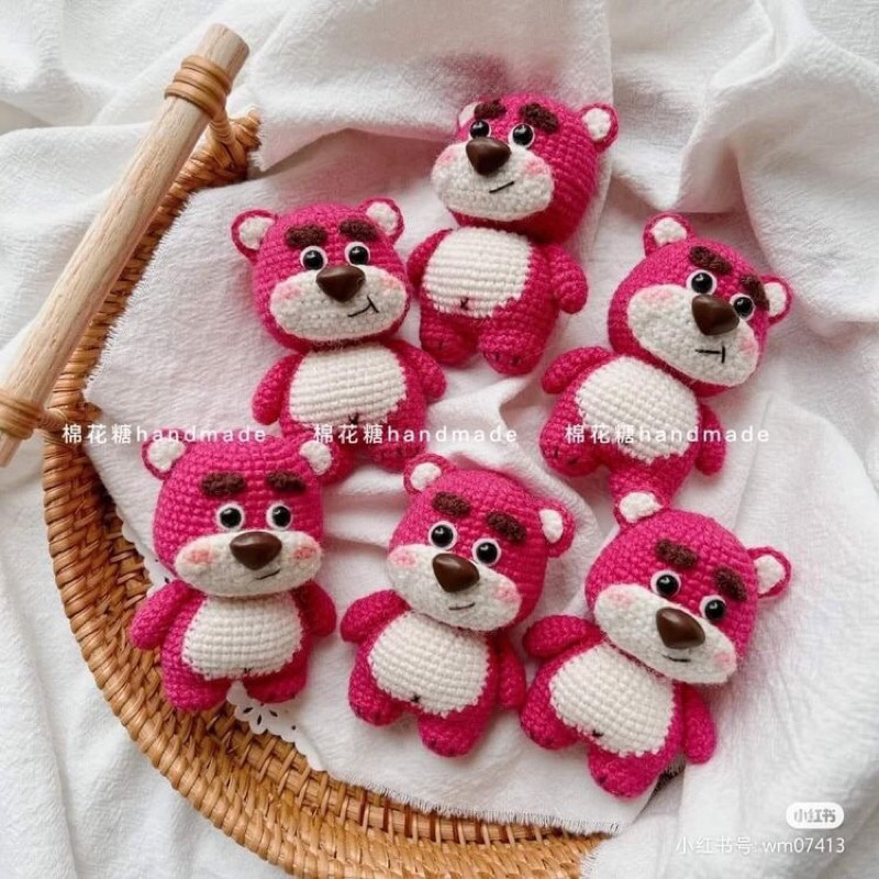 Móc khoá gấu dâu