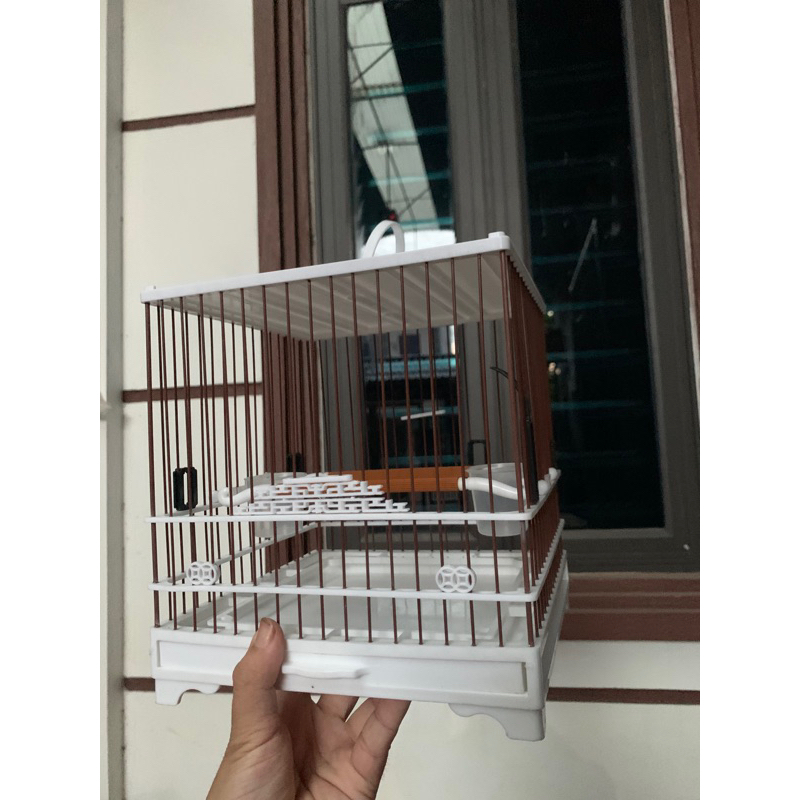 Lồng nhựa để bàn cho hút mật, khuyên