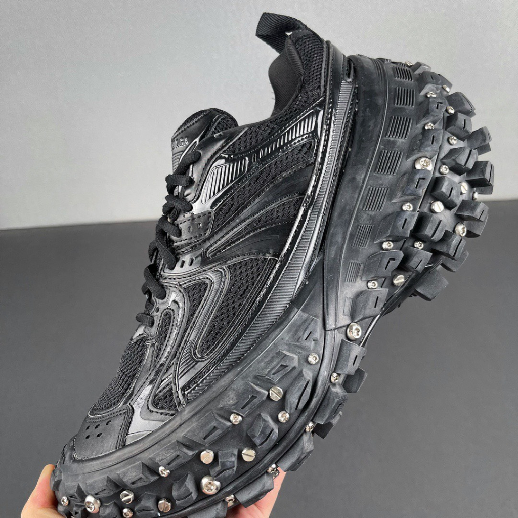 Giày Balenciaga Defender " Đính Đá " phong cách Hàn Quốc