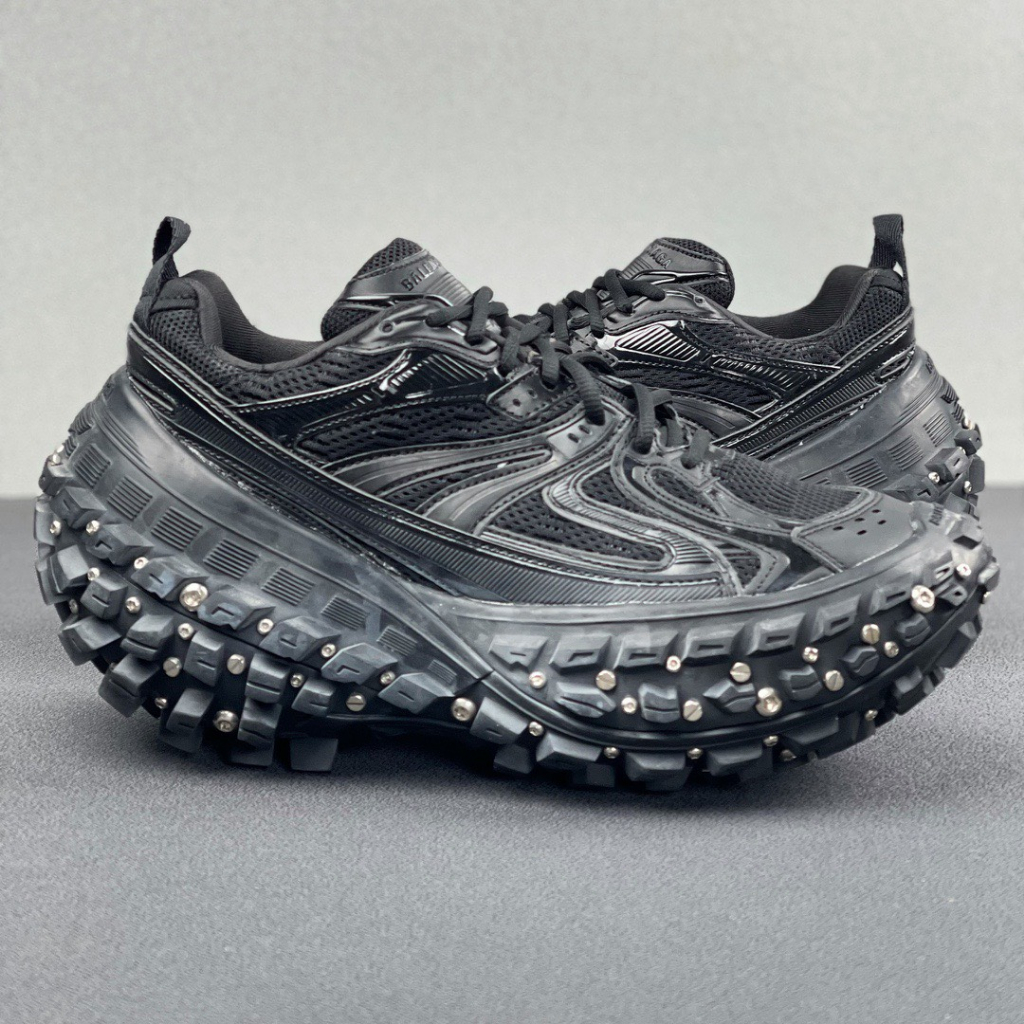 Giày Balenciaga Defender " Đính Đá " phong cách Hàn Quốc