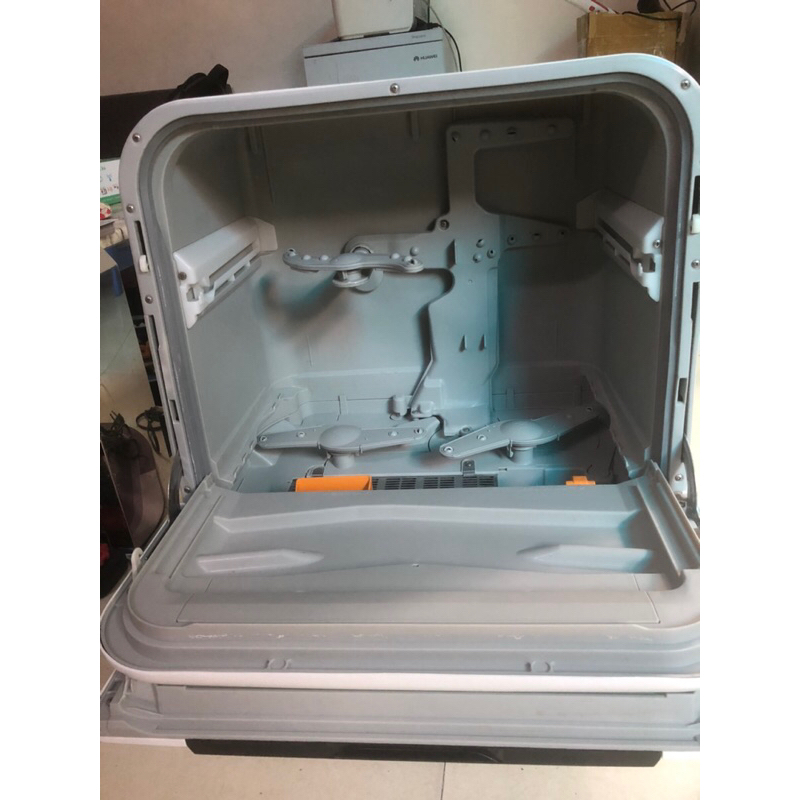 Máy rửa bát Panasonic TM8