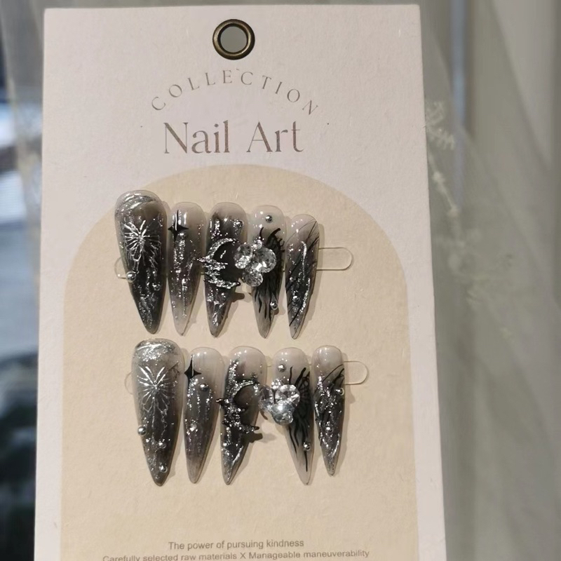 Các mẫu móng tay giả nail box cá tính, ngầu, độc la