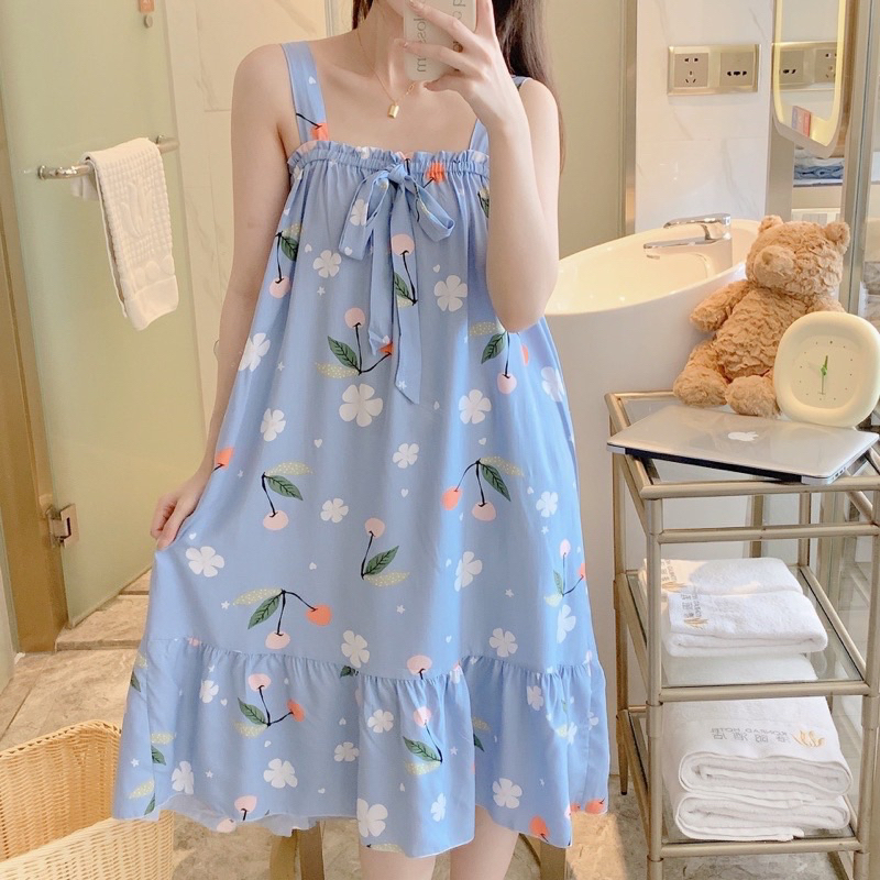 VÁY LANH-ĐẦM TOLE LANH DÂY BẢN ĐUÔI CÁ NƠ NGỰC SIZE L