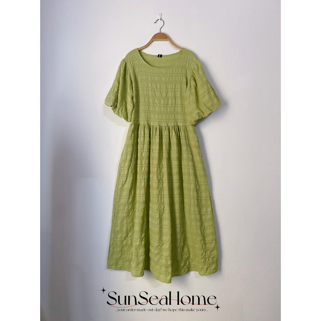 Váy đầm dáng dài tay bồng màu xanh cốm secondhand