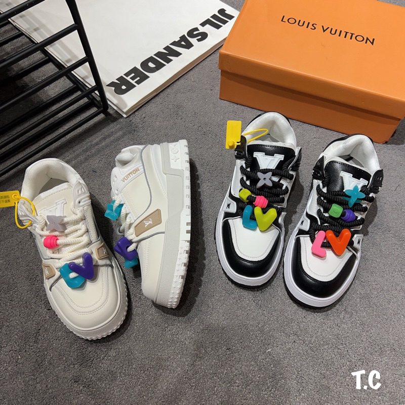 Giày Sneaker L--V Trainer nâng đế charm hot nhất 2023