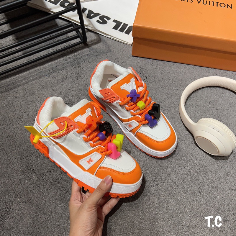 Giày Sneaker L--V Trainer nâng đế charm hot nhất 2023