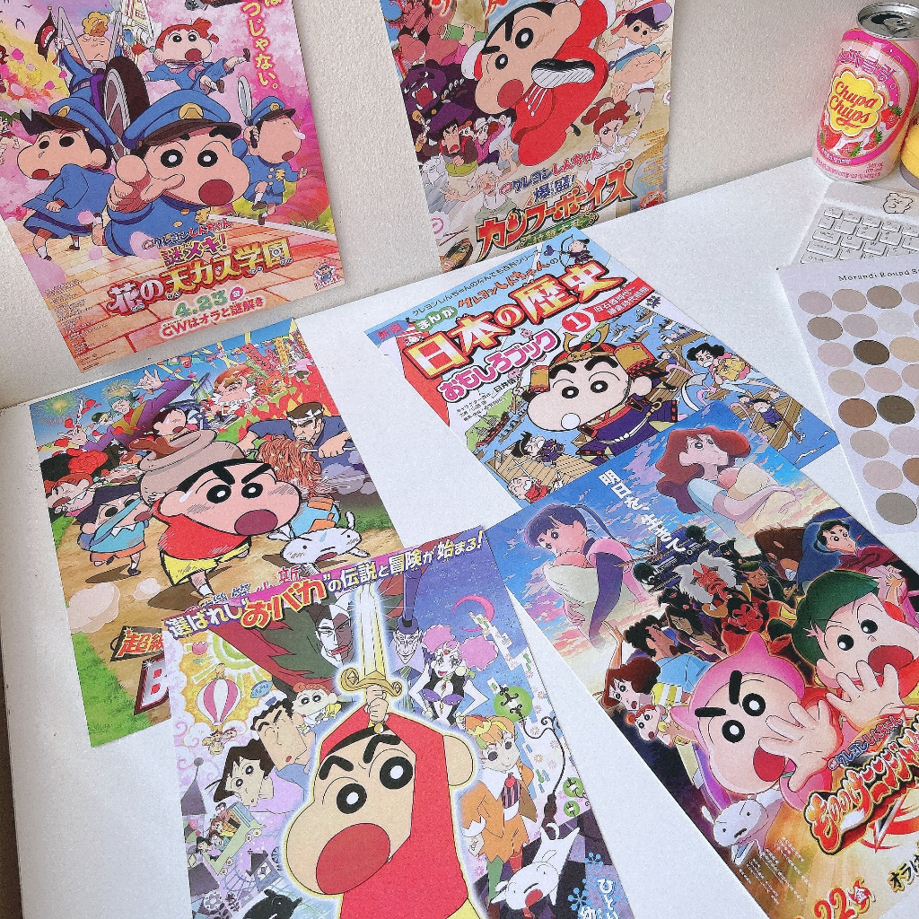 Set 10 Tấm Poster  Hình Cậu Bé Bút Chì Shin