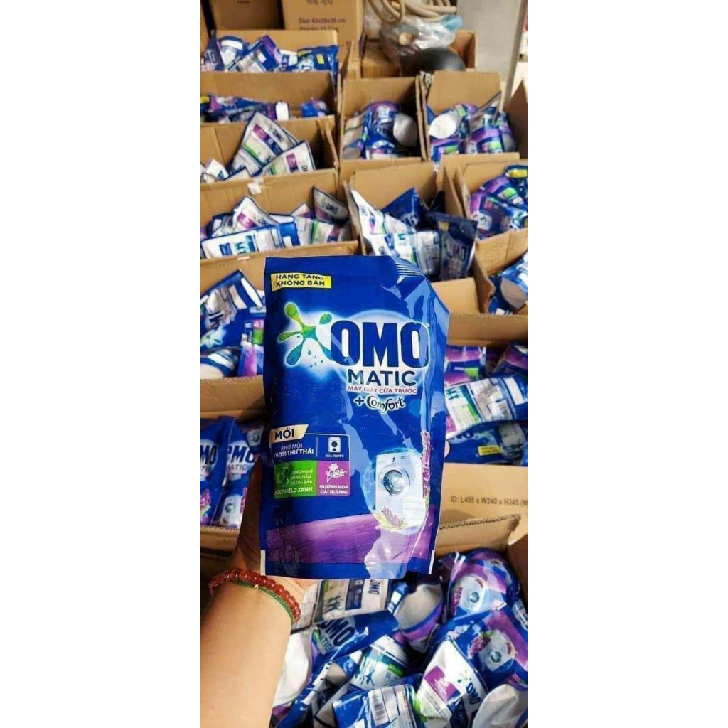 Nước giặt Omo Matic cửa trước LAVENDER túi 412g