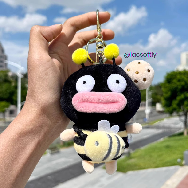 Móc chìa khoá Ong Môi Trề cháy nắng ngộ nghĩnh độc lạ