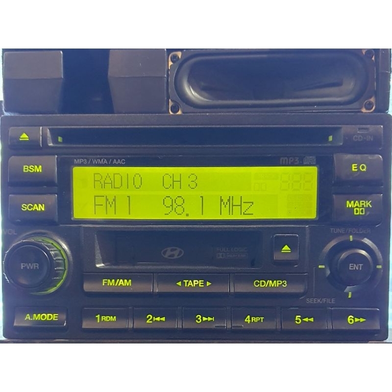 Máy phát nhạc liền Amply xe Santafe 2004 05 2006 07. Tính năng Cd.mp3/ Tape/Aux 3.5 / Radio Fm Am.