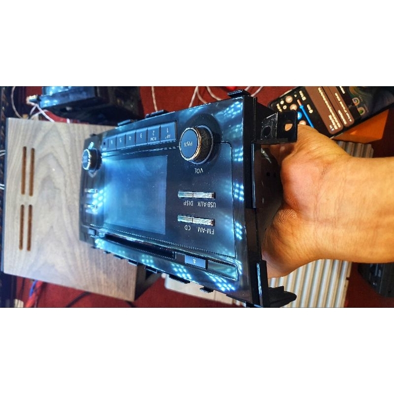 Máy phát nhạc không liền Amply Panasonic 2014 2013 Nissan Altima. AM/FM Radio cd.bluetooth.usb.aux.