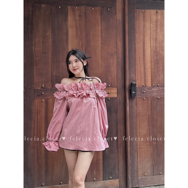 Áo thô suông bèo vai