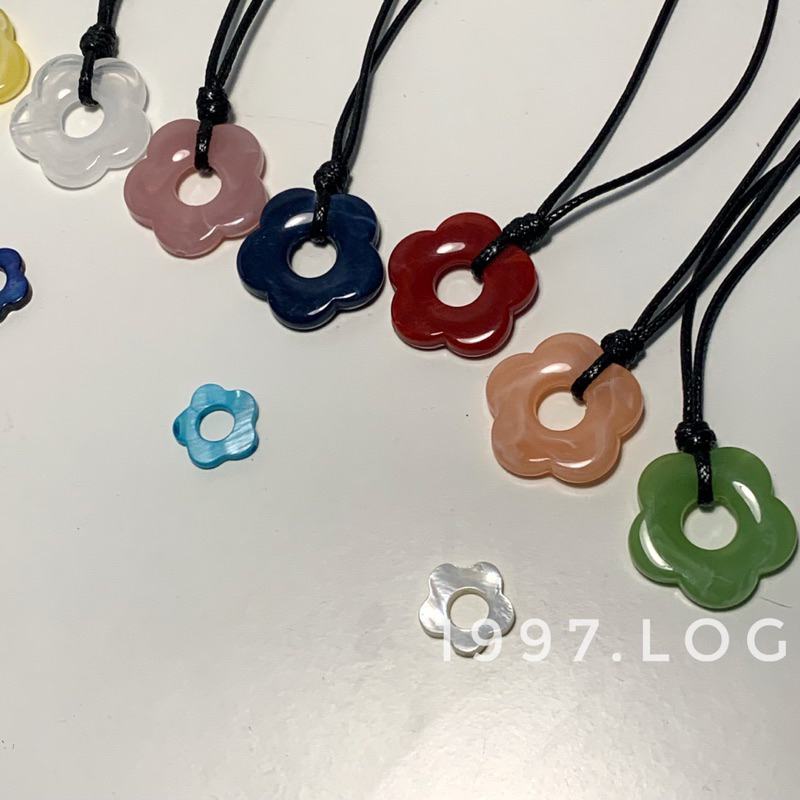 Vòng cổ hoa cúc đơn giản dây rút nút thắt không cần khoá ơi