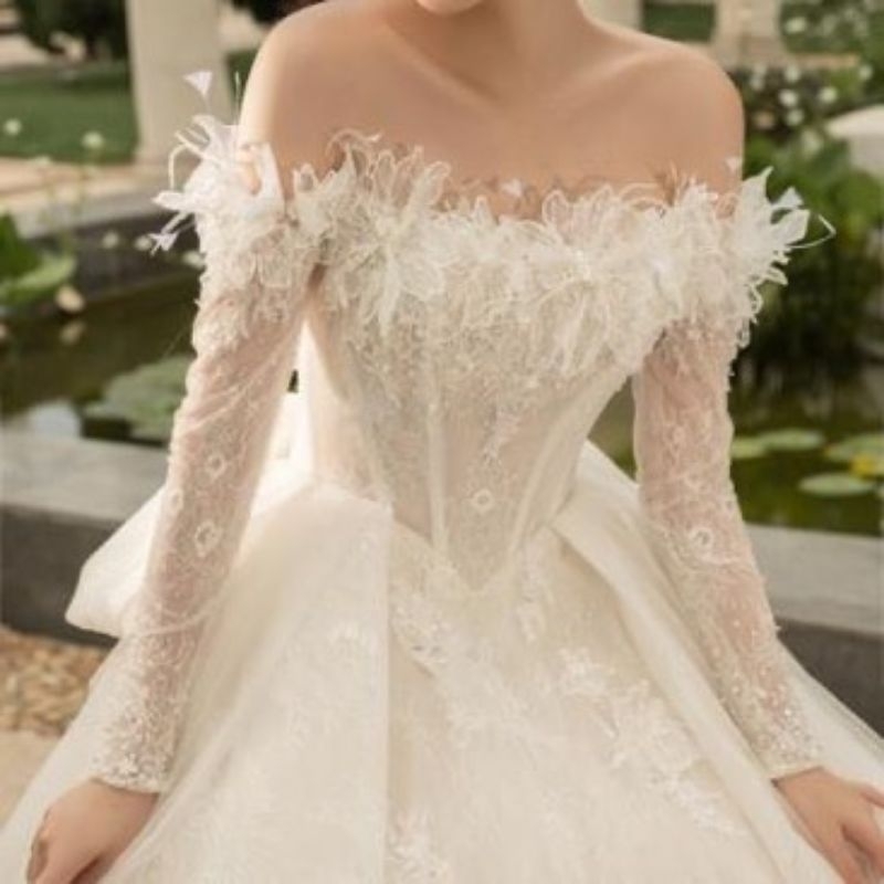 Váy cưới đại lễ xoè to