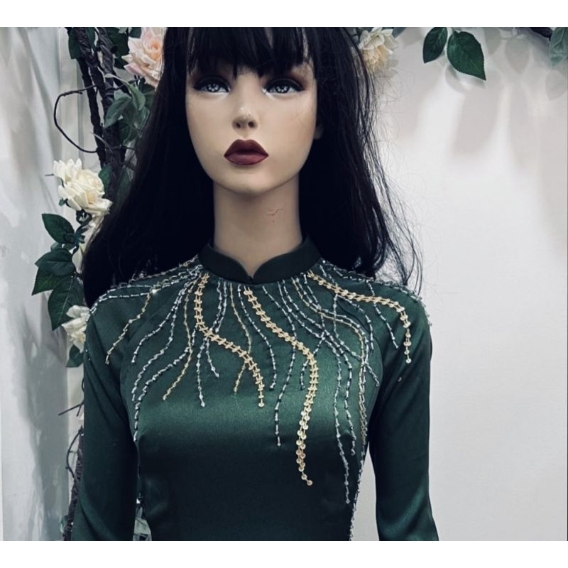 Áo dài tiệc mẹ trung niên sui gia đính lấp lánh