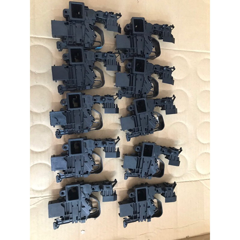 Khoá cửa máy giặt sam sung DC64-01538A