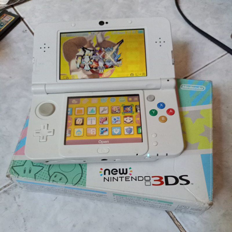 Máy chơi game New 3DS
