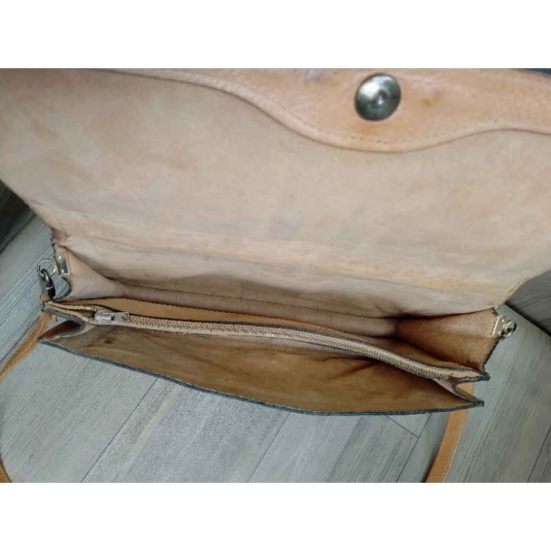 Túi đeo chéo 2hand size 30 chất da thật, hàng si Nhật