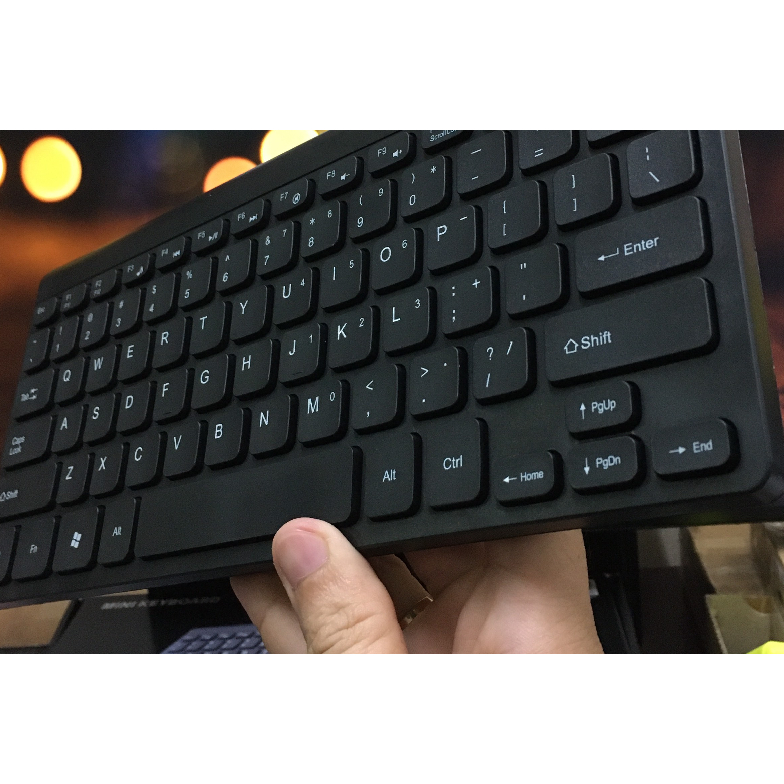 BÀN PHÍM MINI XYD-918 MÀU ĐEN THIẾT KẾ SIÊU NHỎ GỌN SỬ DỤNG CHO CÁC LOẠI MÁY TÍNH