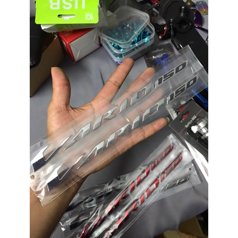 Tem chữ vario 150 nhựa dẽo  dán thay thế chữ zin khi bị gãy có 3 màu