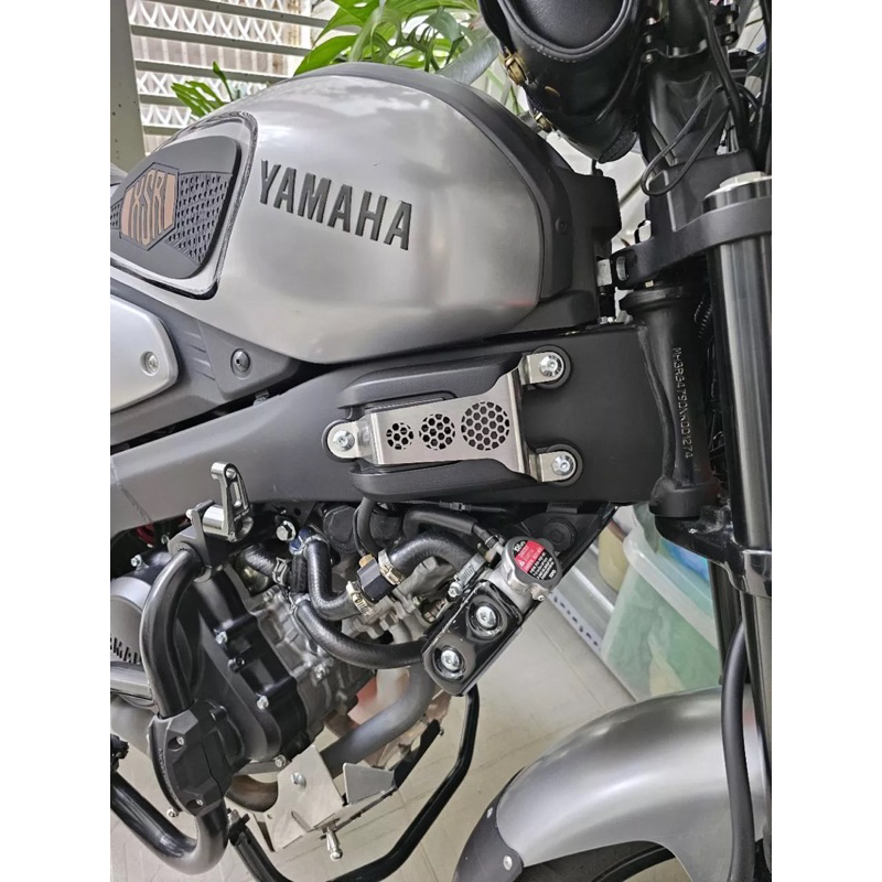 Ốp bình điện xsr155