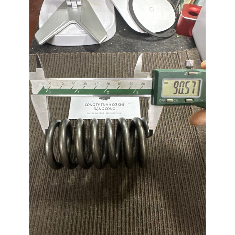Lò xo nén sợi 7mm đk ngoài 50mm cao 90mm