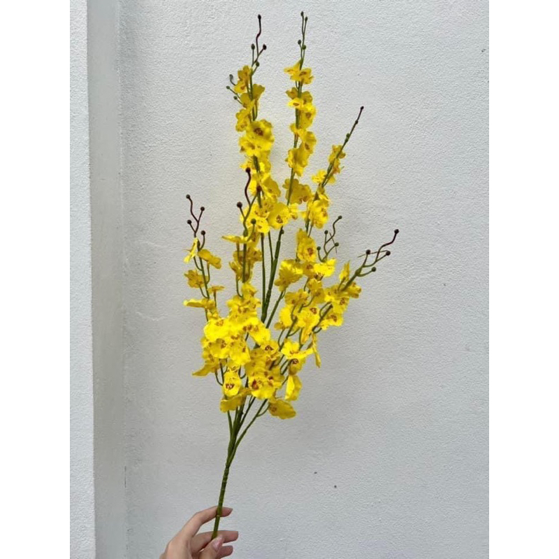 Cành lan vũ nữ ( hoa giả)