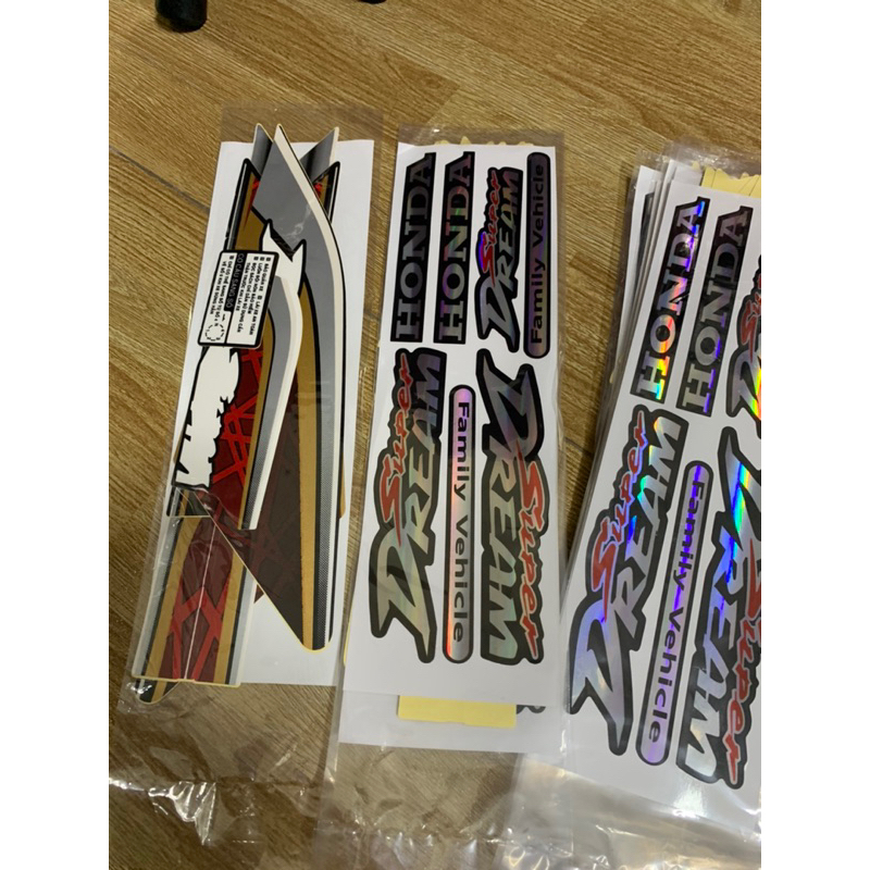 Tem Super Dream 2010-2011 (tem 3 lớp zin theo xe chính hãng honda )