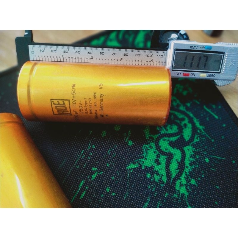 Cặp Tụ Roe Germany 2200uf 250V