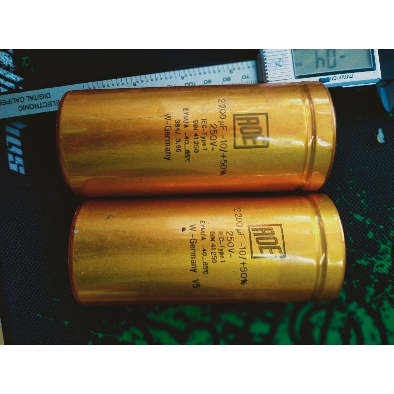 Cặp Tụ Roe Germany 2200uf 250V