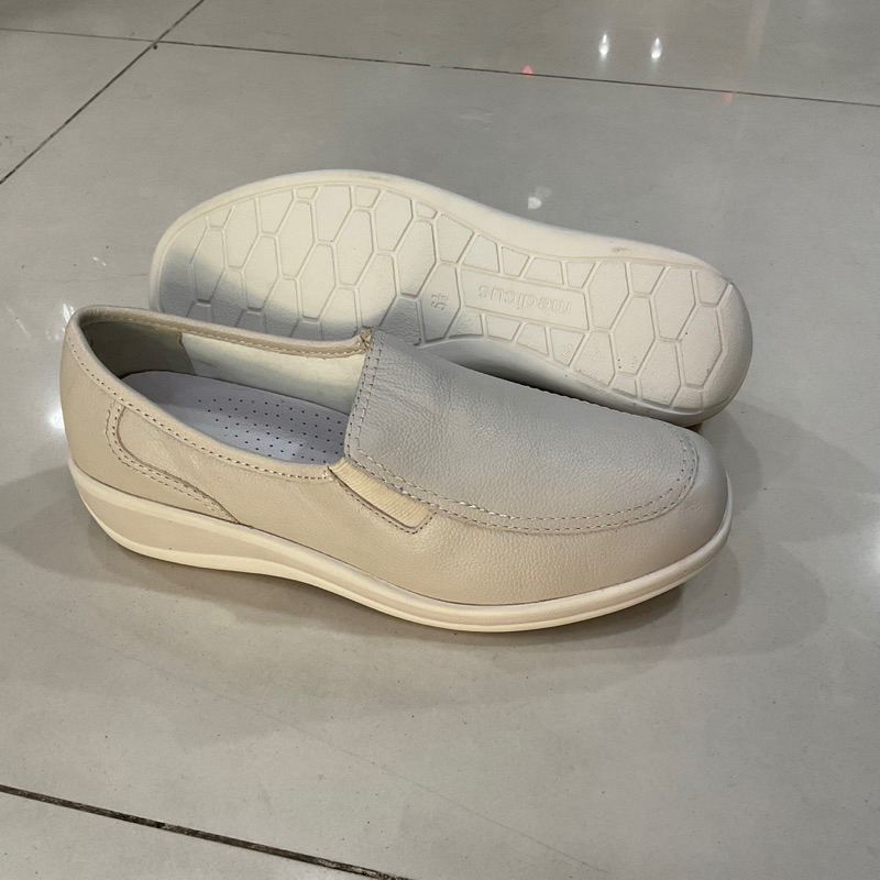 Giày Medicus xuất xịn